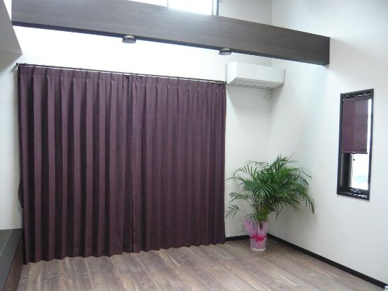 curtain1