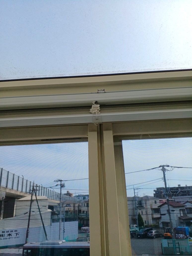天窓(トップライト)から光が差し込む様子